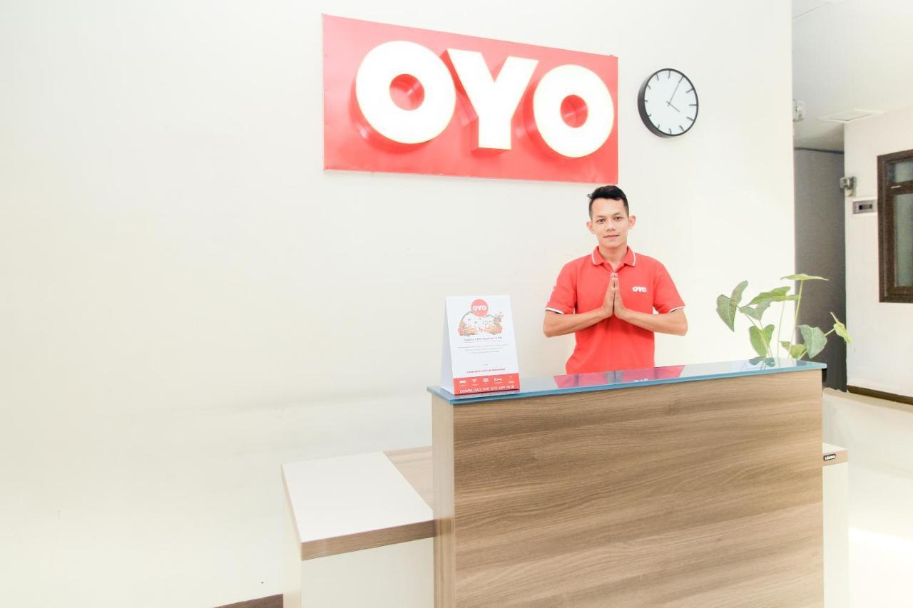 Oyo 204 Blessing Residence สุราบายา ภายนอก รูปภาพ